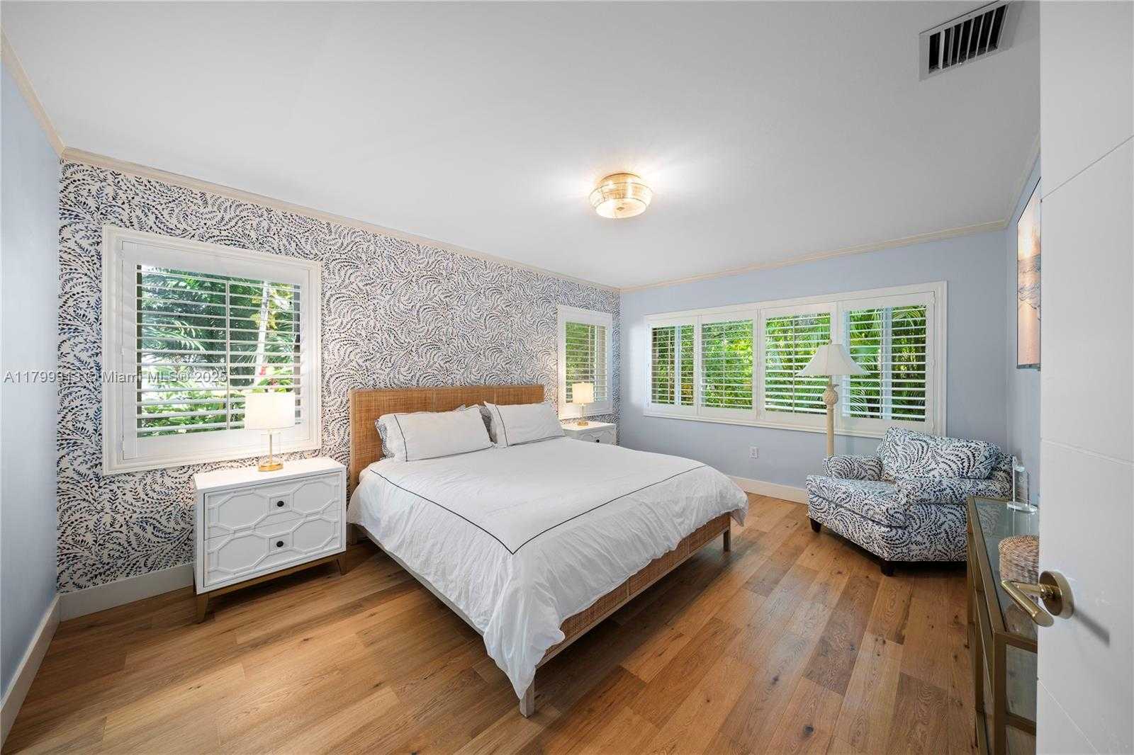 Small Image of 725 VILABELLA AVE, Coral Gables Number 28