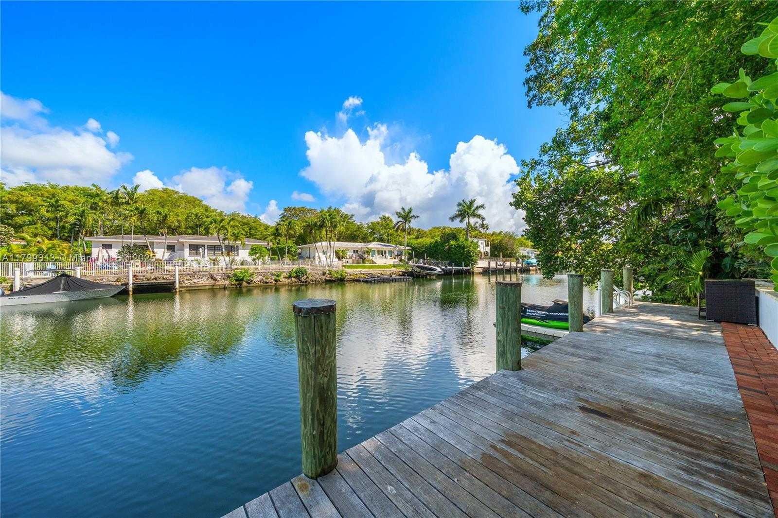 Small Image of 725 VILABELLA AVE, Coral Gables Number 42