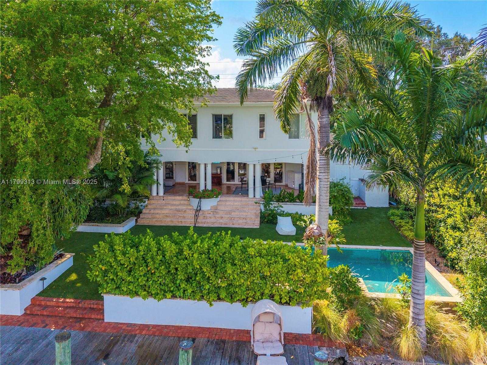 Small Image of 725 VILABELLA AVE, Coral Gables Number 46