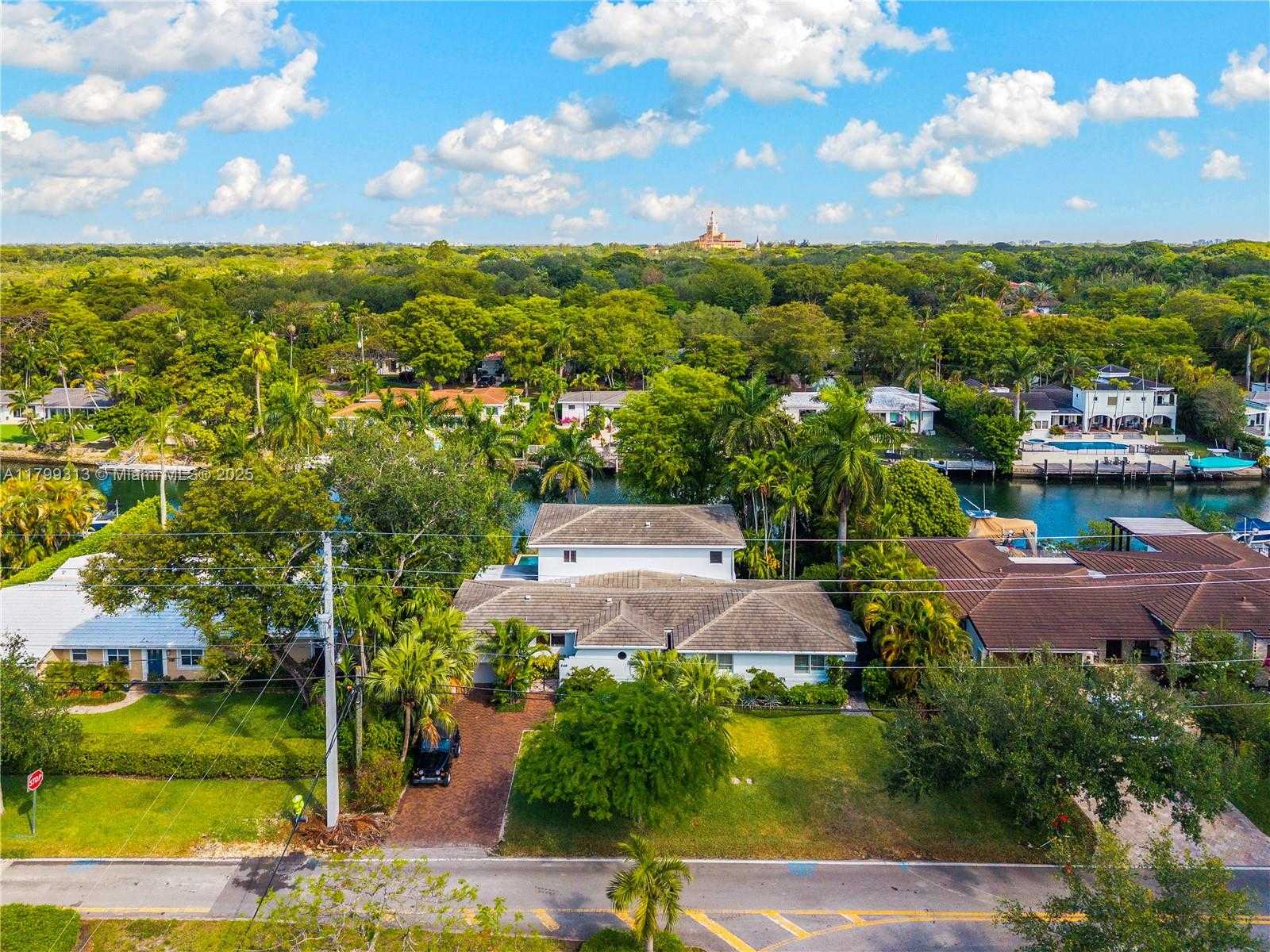 Small Image of 725 VILABELLA AVE, Coral Gables Number 47
