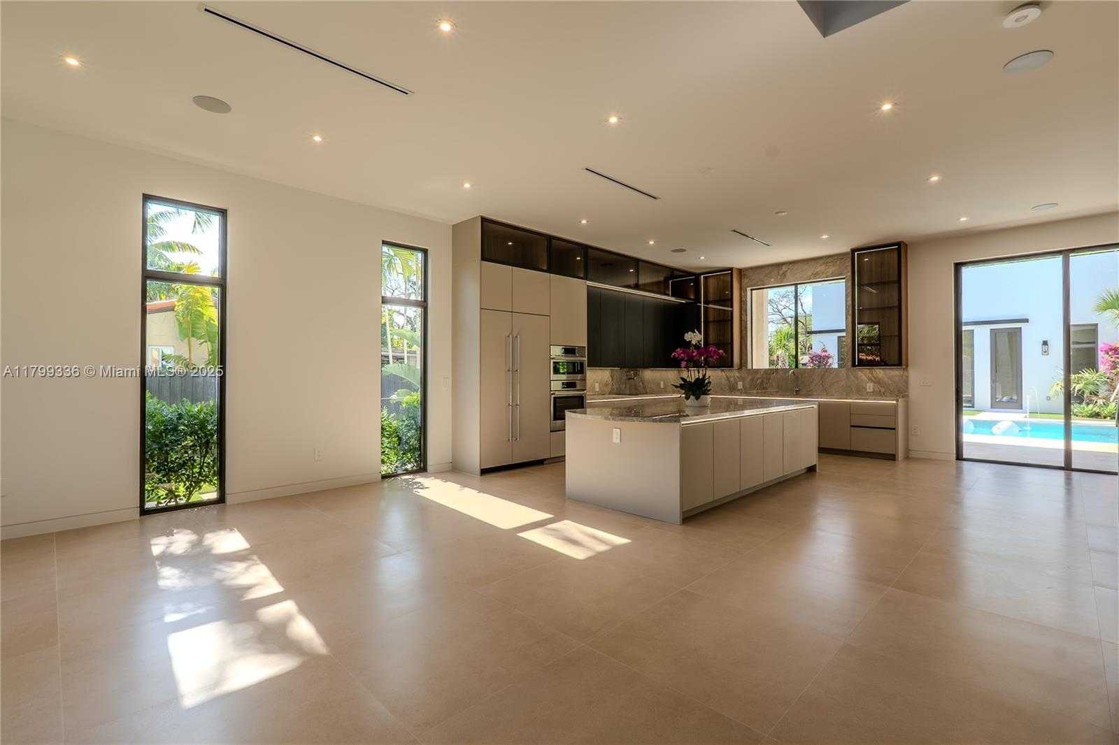 Small Image of 4231 SOUTH WEST 10TH ST, Miami Number 11