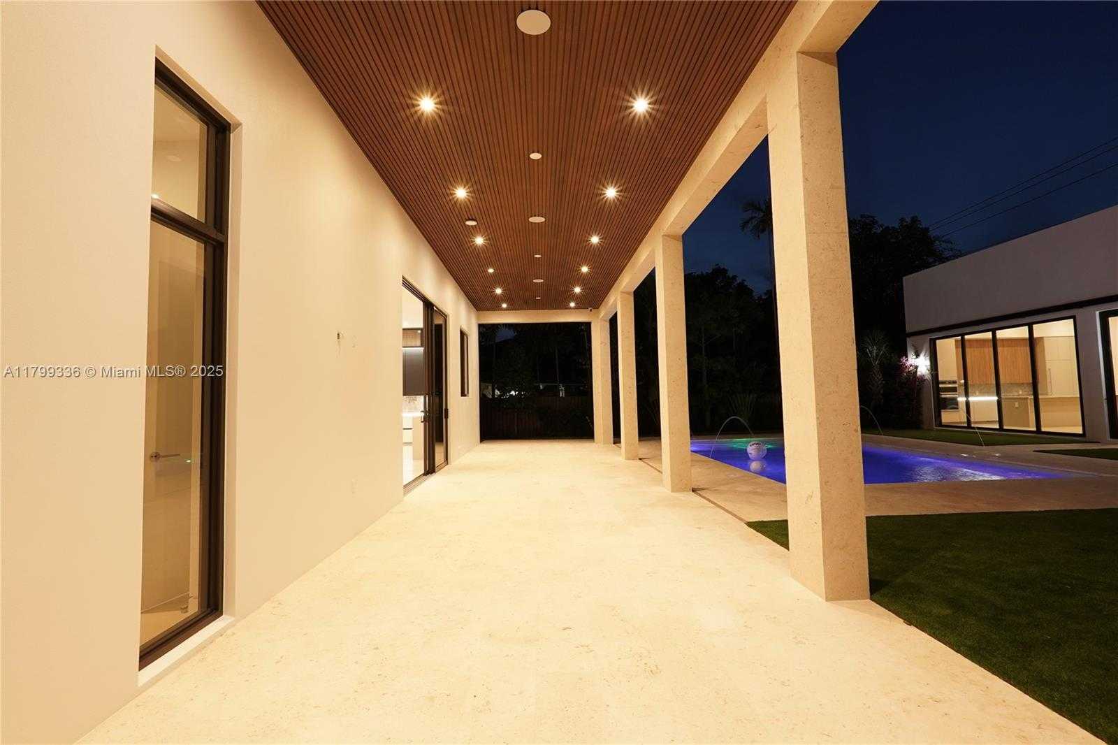 Small Image of 4231 SOUTH WEST 10TH ST, Miami Number 34