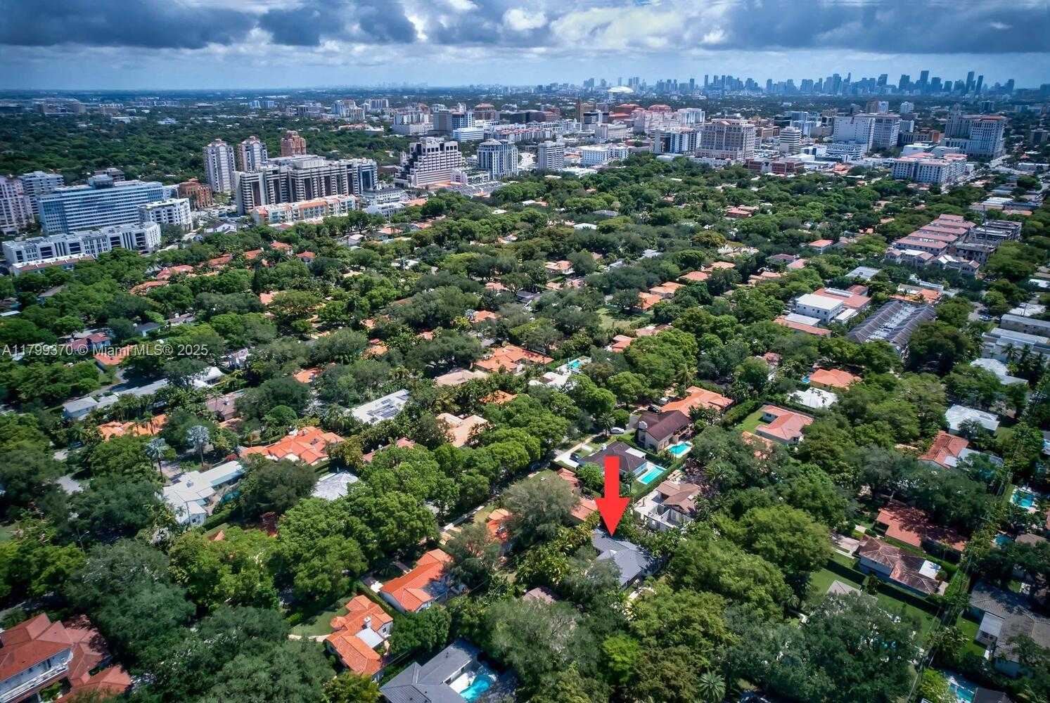 Small Image of 743 SANTANDER AVE, Coral Gables Number 21