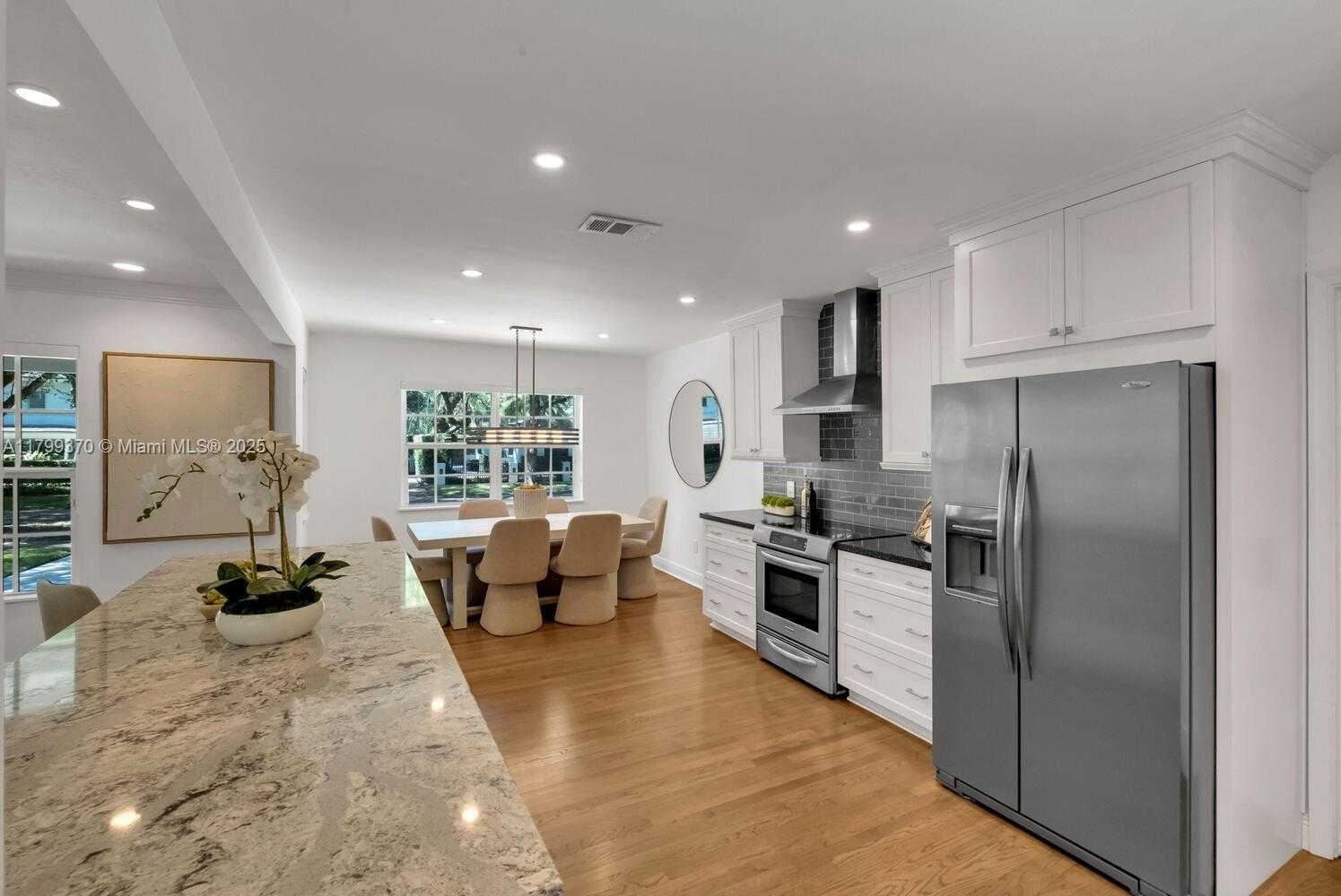 Small Image of 743 SANTANDER AVE, Coral Gables Number 27