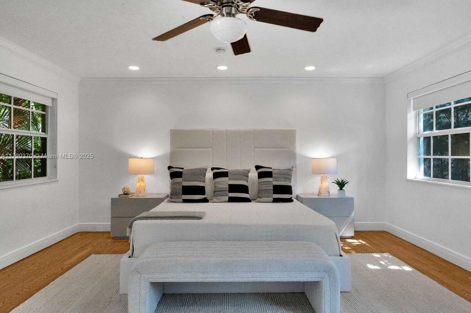 Small Image of 743 SANTANDER AVE, Coral Gables Number 31