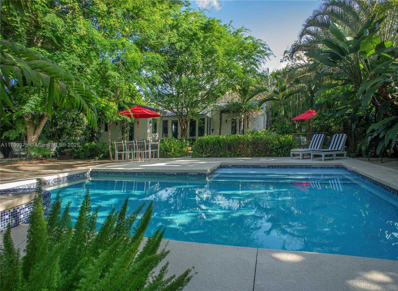 Small Image of 246 NORTH EAST 92ND ST, Miami Shores Number 2