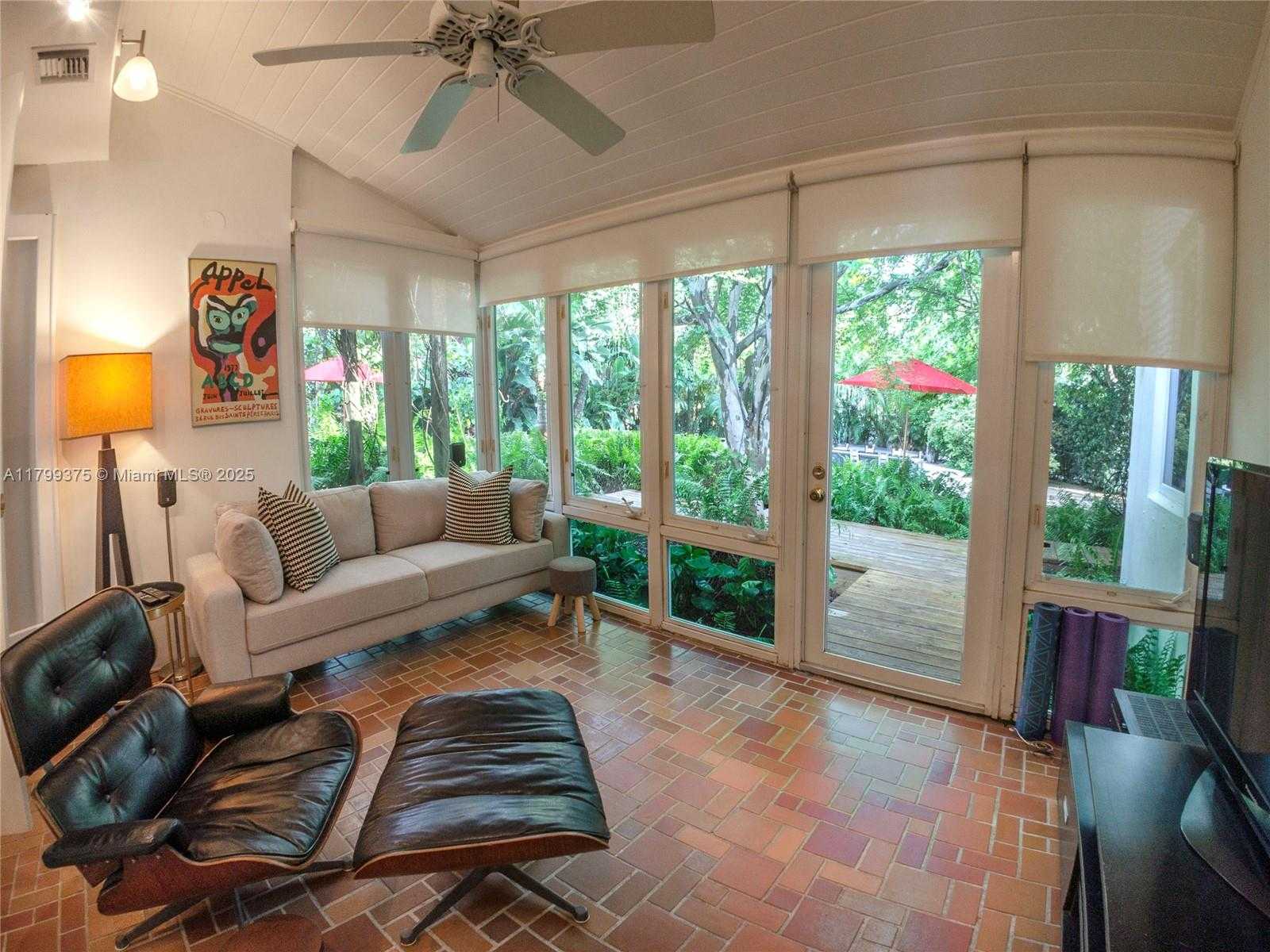 Small Image of 246 NORTH EAST 92ND ST, Miami Shores Number 21