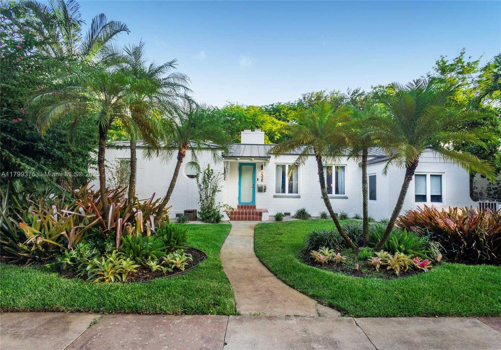 Small Image of 246 NORTH EAST 92ND ST, Miami Shores Number 3