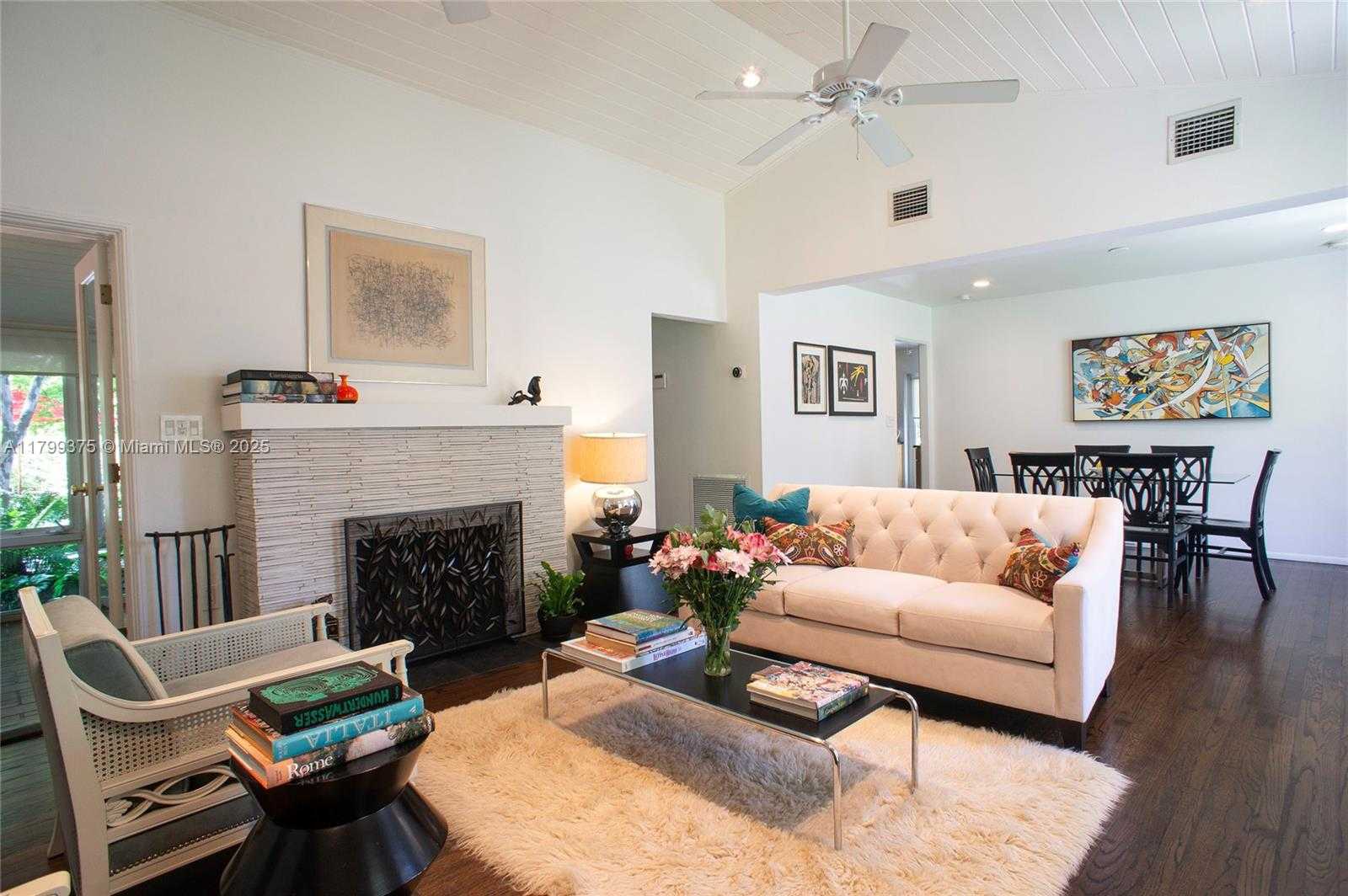 Small Image of 246 NORTH EAST 92ND ST, Miami Shores Number 4