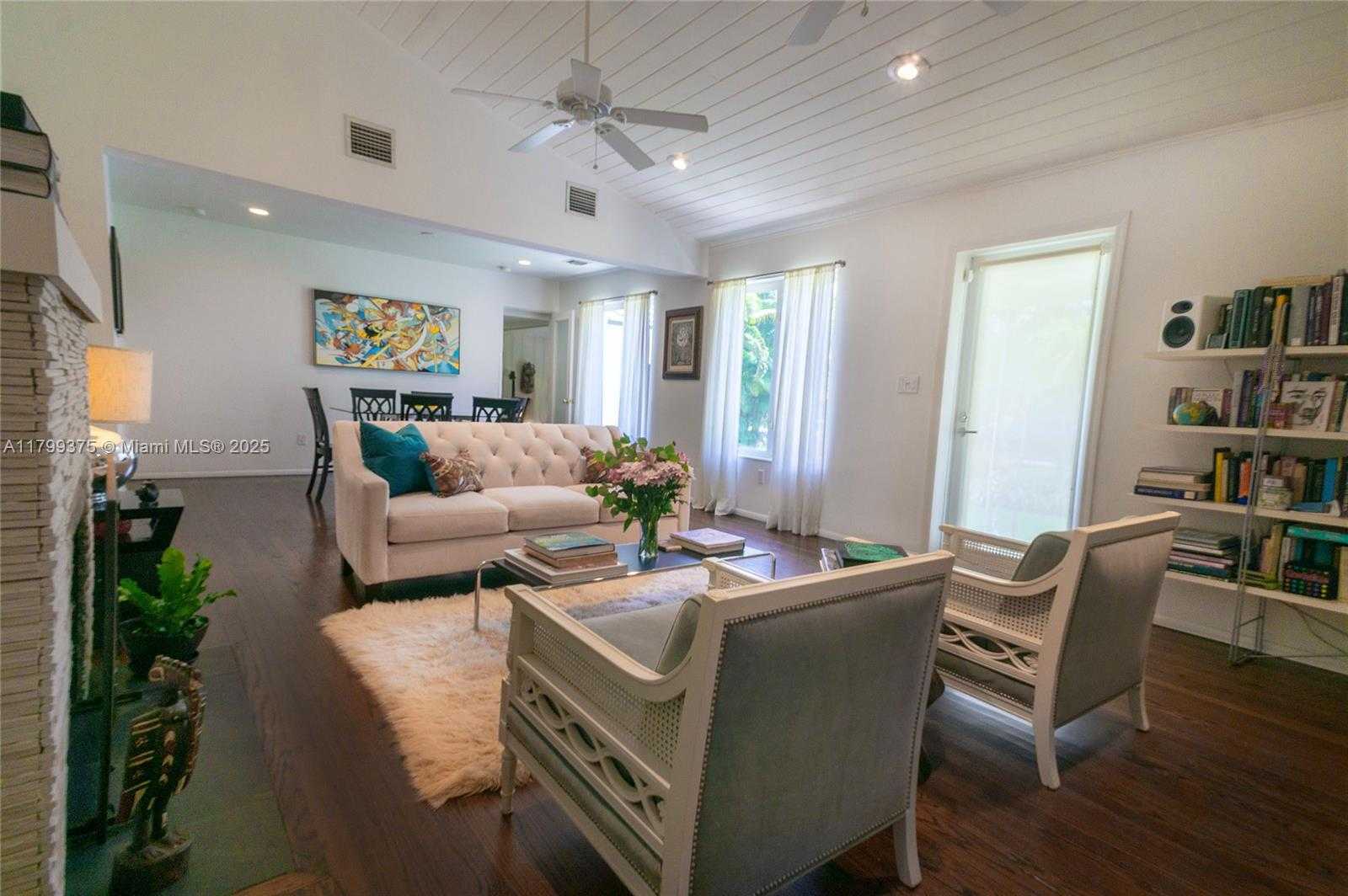Small Image of 246 NORTH EAST 92ND ST, Miami Shores Number 6