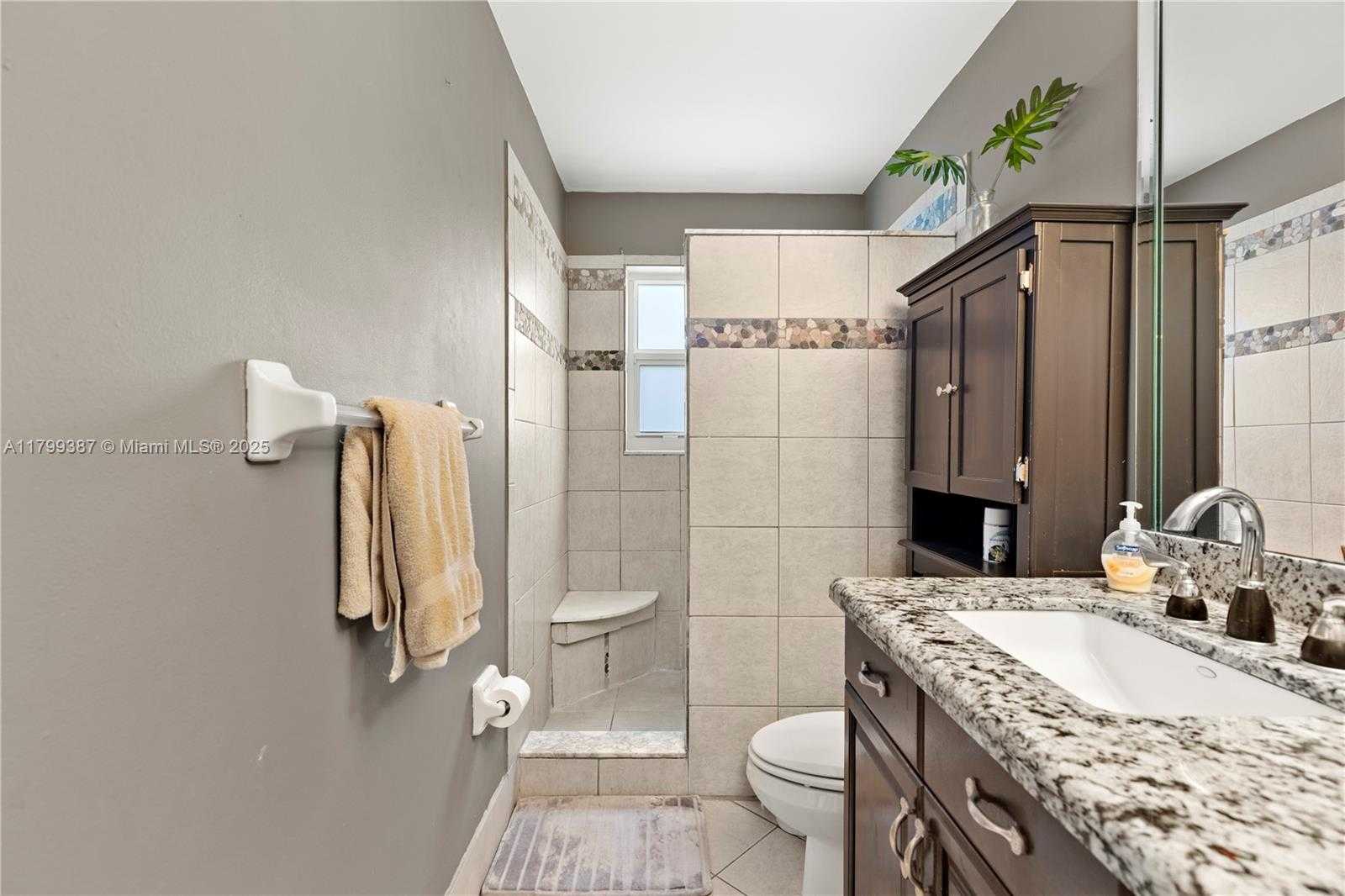 Small Image of 5854 EAGLE CAY CIR, Coconut Creek Number 26