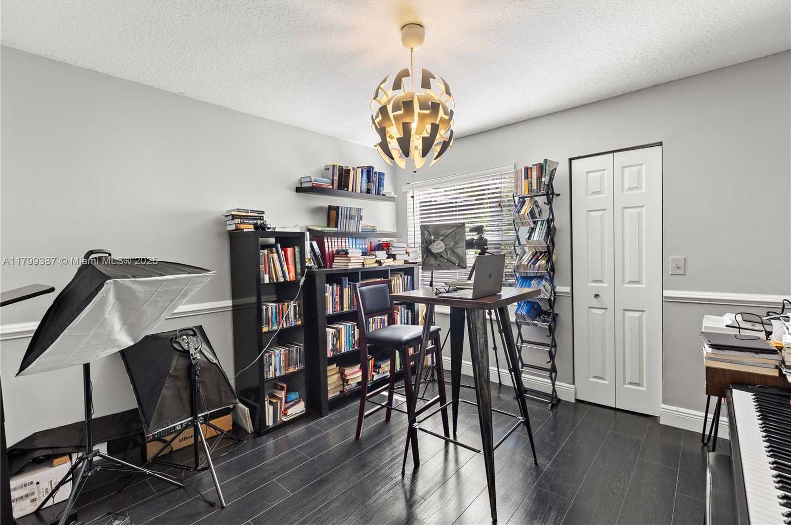 Small Image of 5854 EAGLE CAY CIR, Coconut Creek Number 33