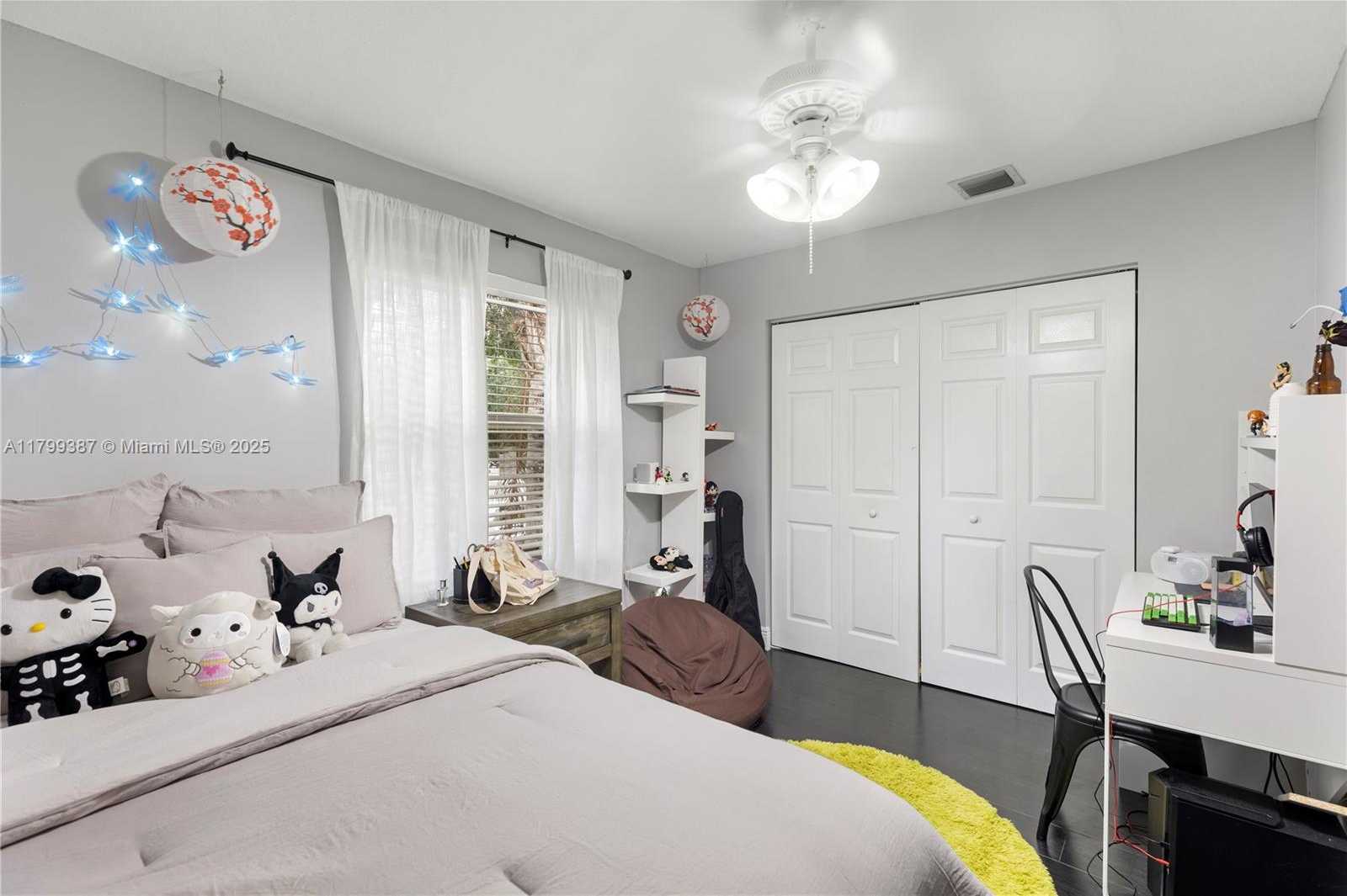 Small Image of 5854 EAGLE CAY CIR, Coconut Creek Number 37
