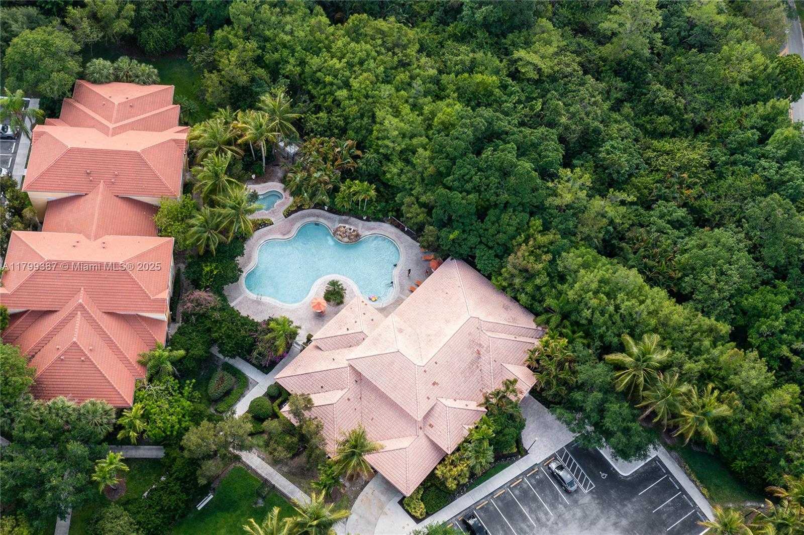 Small Image of 5854 EAGLE CAY CIR, Coconut Creek Number 44