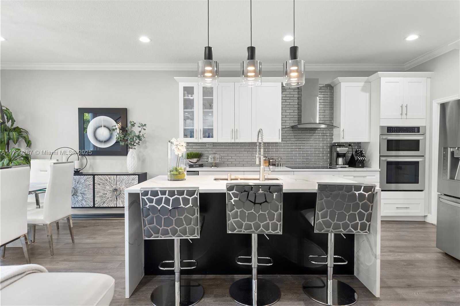 Small Image of 5854 EAGLE CAY CIR, Coconut Creek Number 8