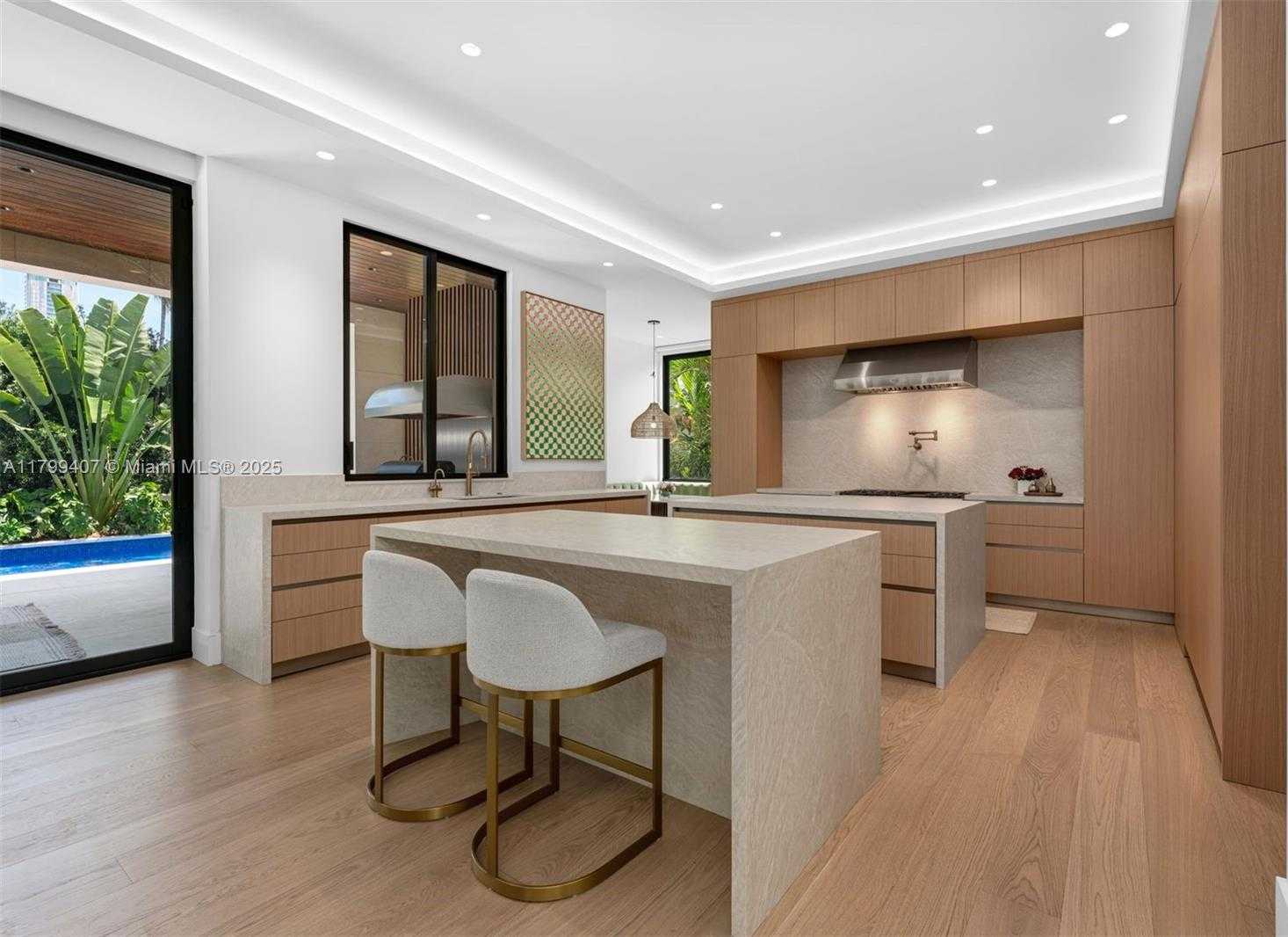 Small Image of 2323 SOUTH WEST 2ND AVE, Miami Number 25