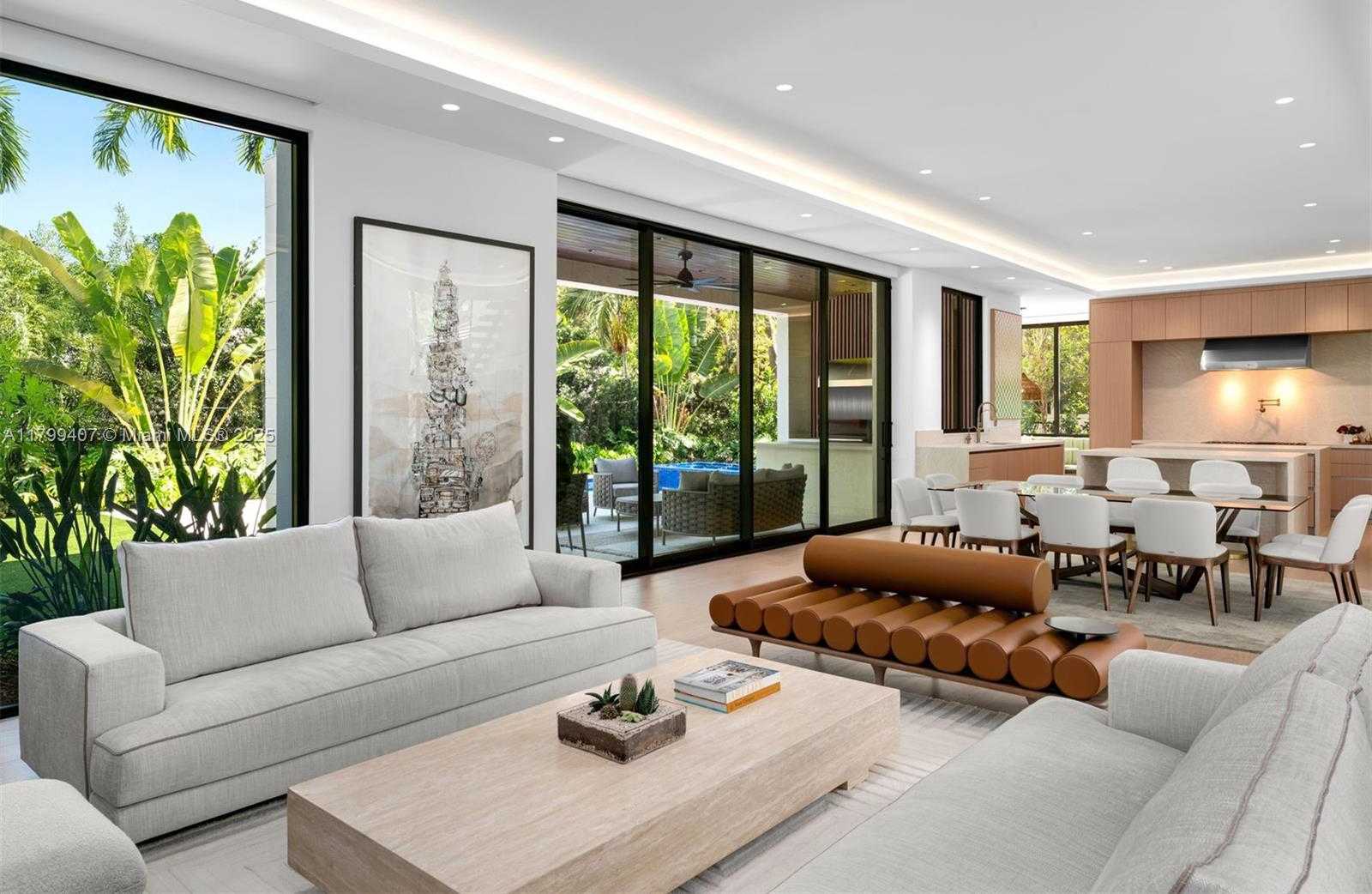 Small Image of 2323 SOUTH WEST 2ND AVE, Miami Number 33