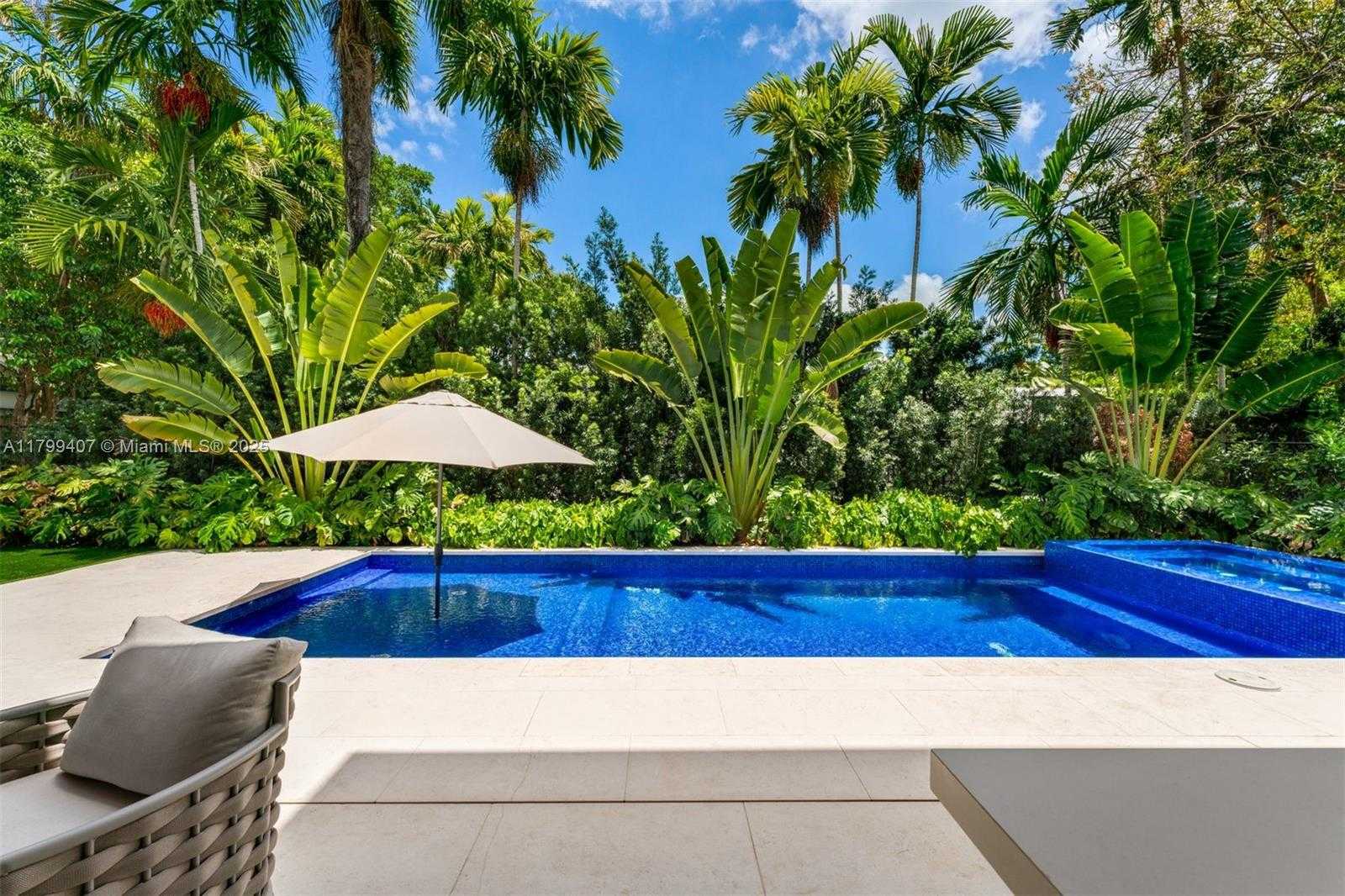 Small Image of 2323 SOUTH WEST 2ND AVE, Miami Number 57