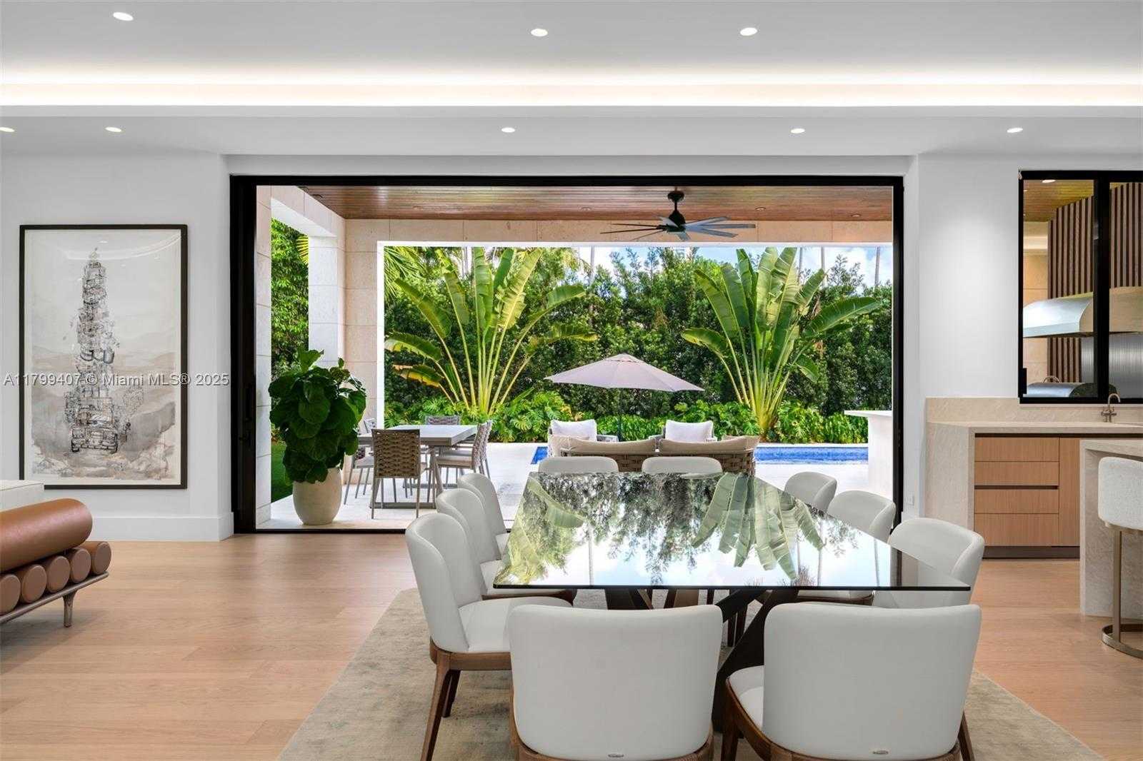 Small Image of 2323 SOUTH WEST 2ND AVE, Miami Number 6