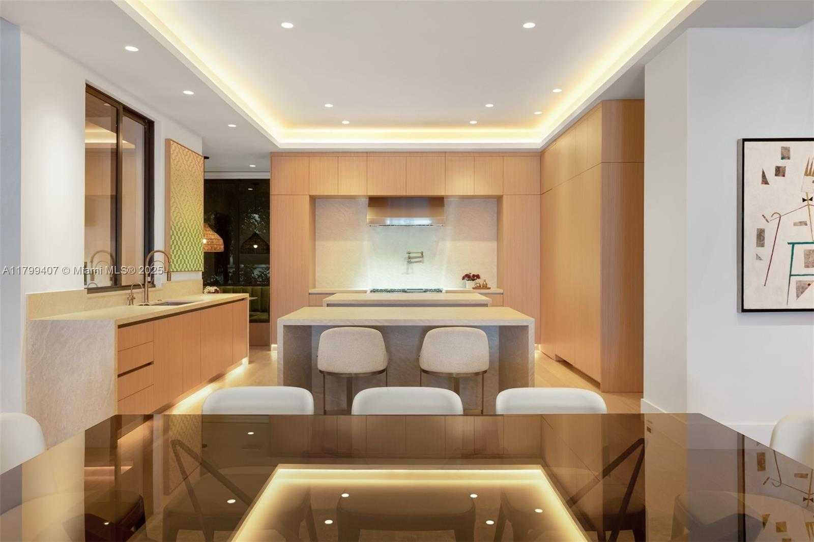 Small Image of 2323 SOUTH WEST 2ND AVE, Miami Number 65