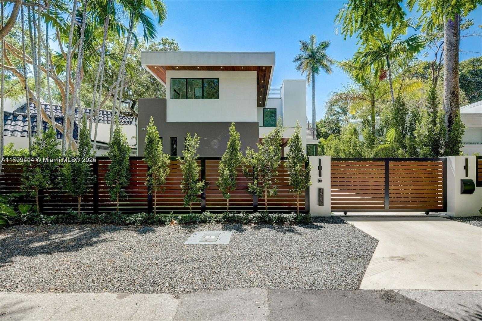Small Image of 1780 CHUCUNANTAH RD, Miami Number 2