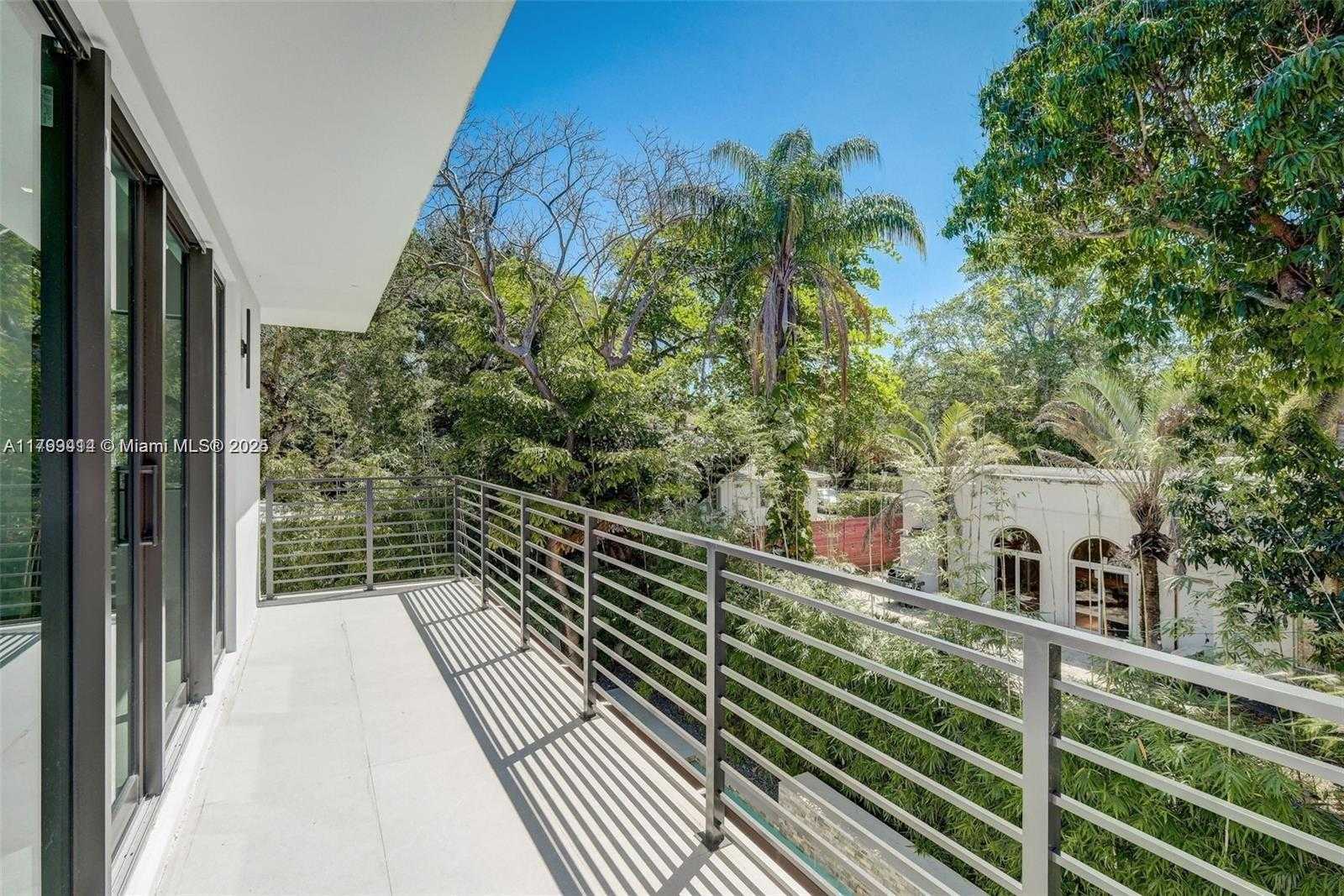 Small Image of 1780 CHUCUNANTAH RD, Miami Number 44