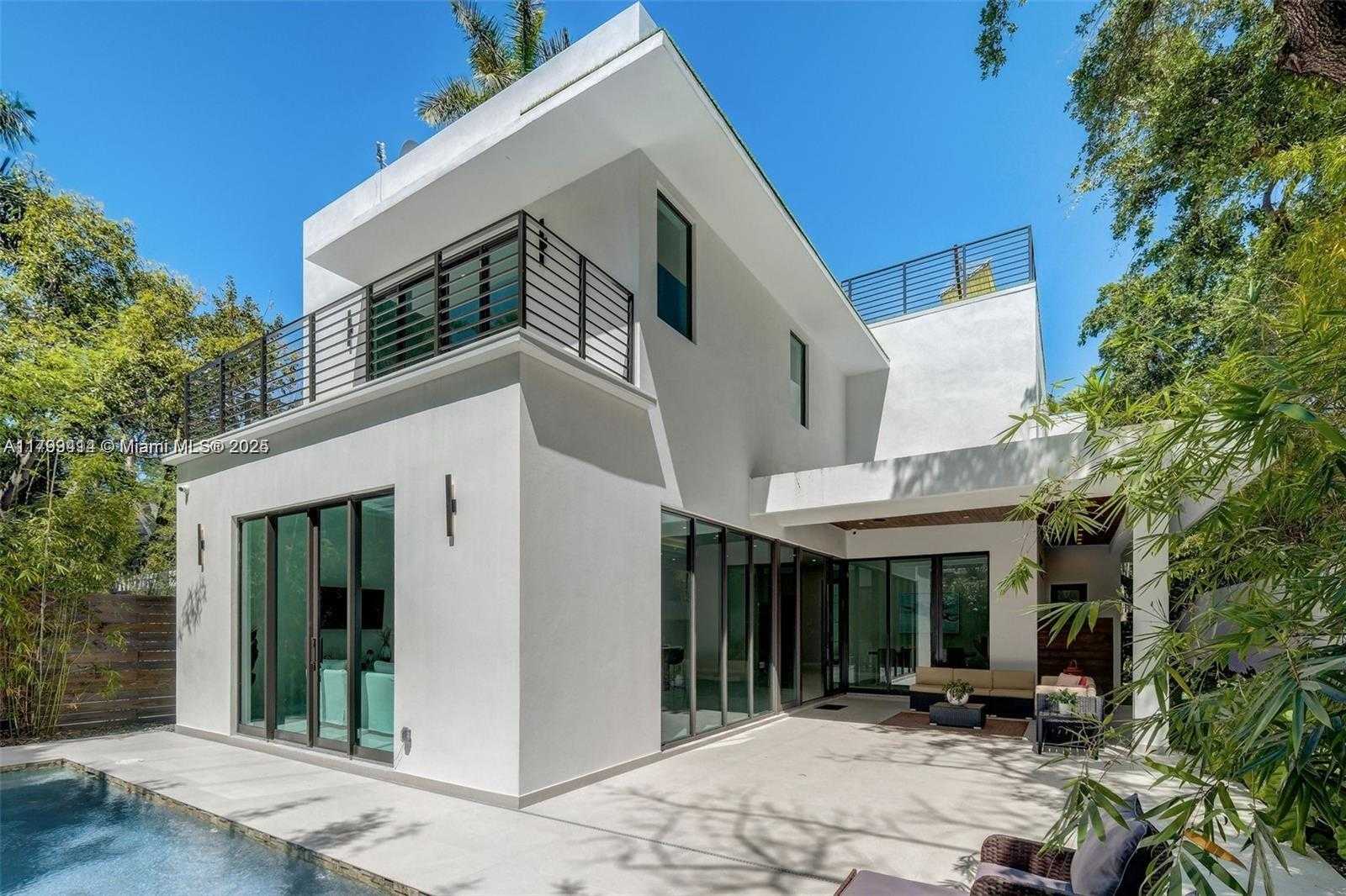 Small Image of 1780 CHUCUNANTAH RD, Miami Number 49