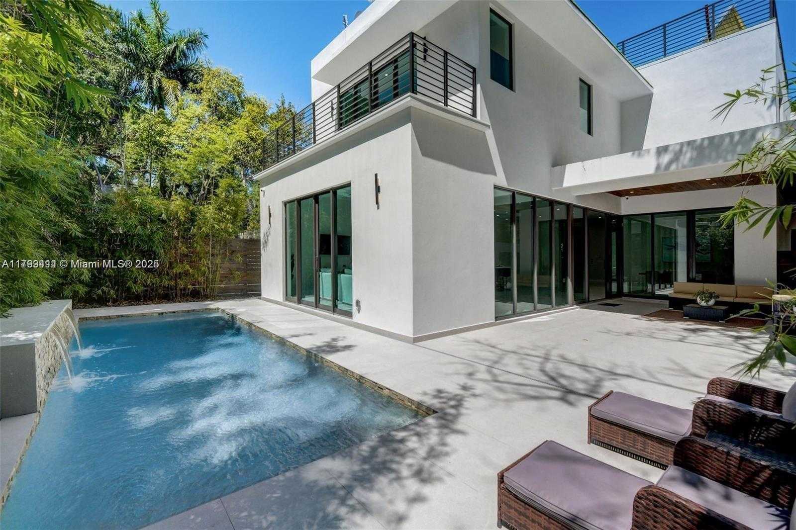Small Image of 1780 CHUCUNANTAH RD, Miami Number 50
