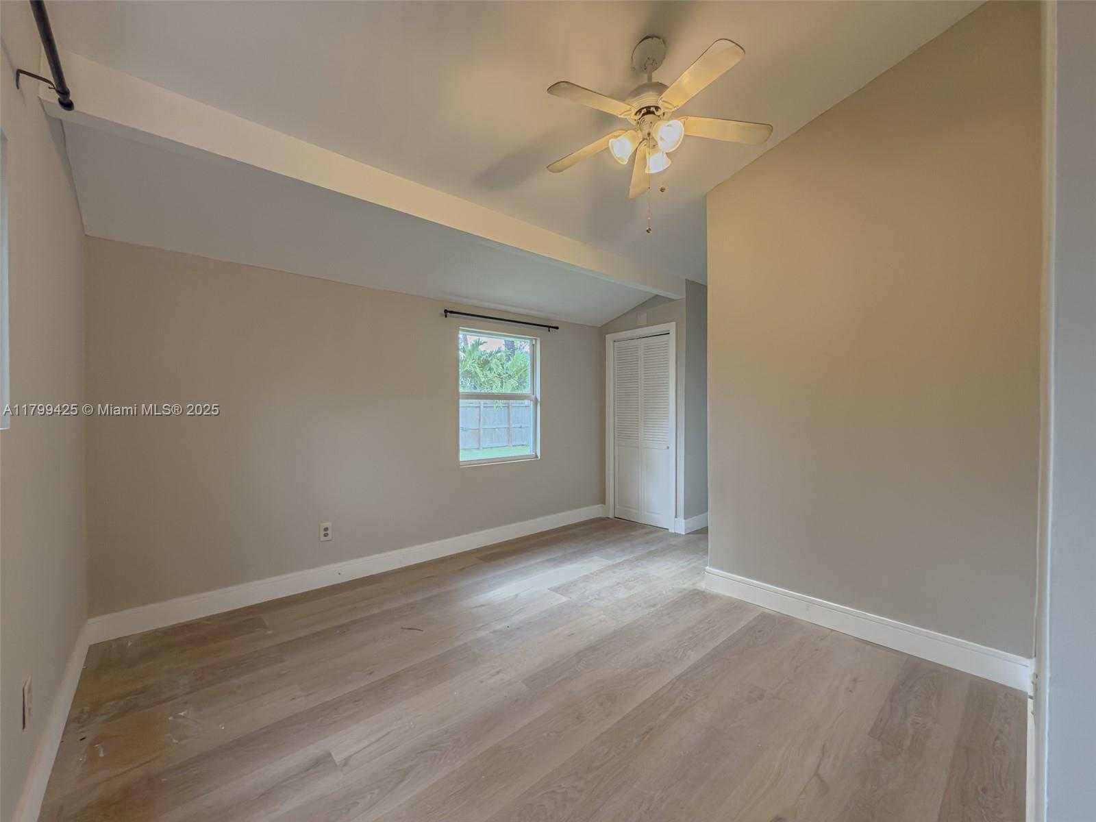 Small Image of 1813 SOUTH WEST 10TH ST, Fort Lauderdale Number 12