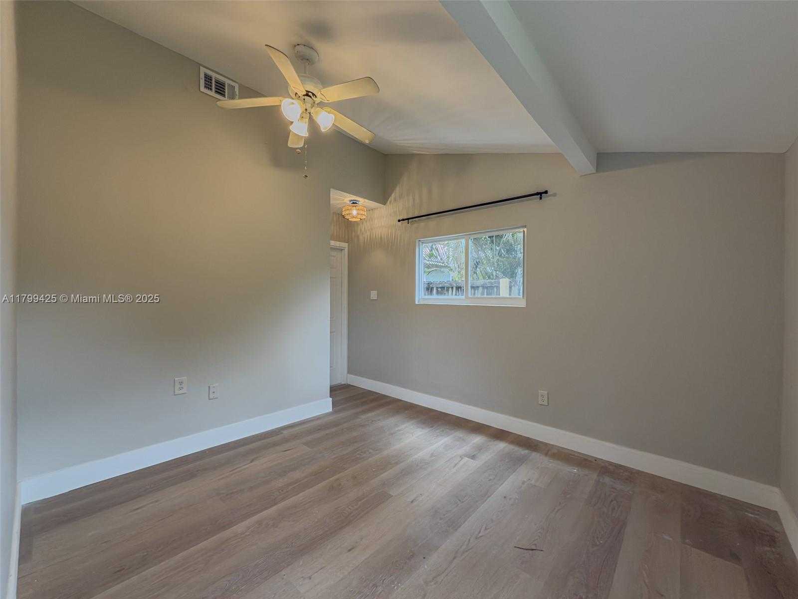 Small Image of 1813 SOUTH WEST 10TH ST, Fort Lauderdale Number 14
