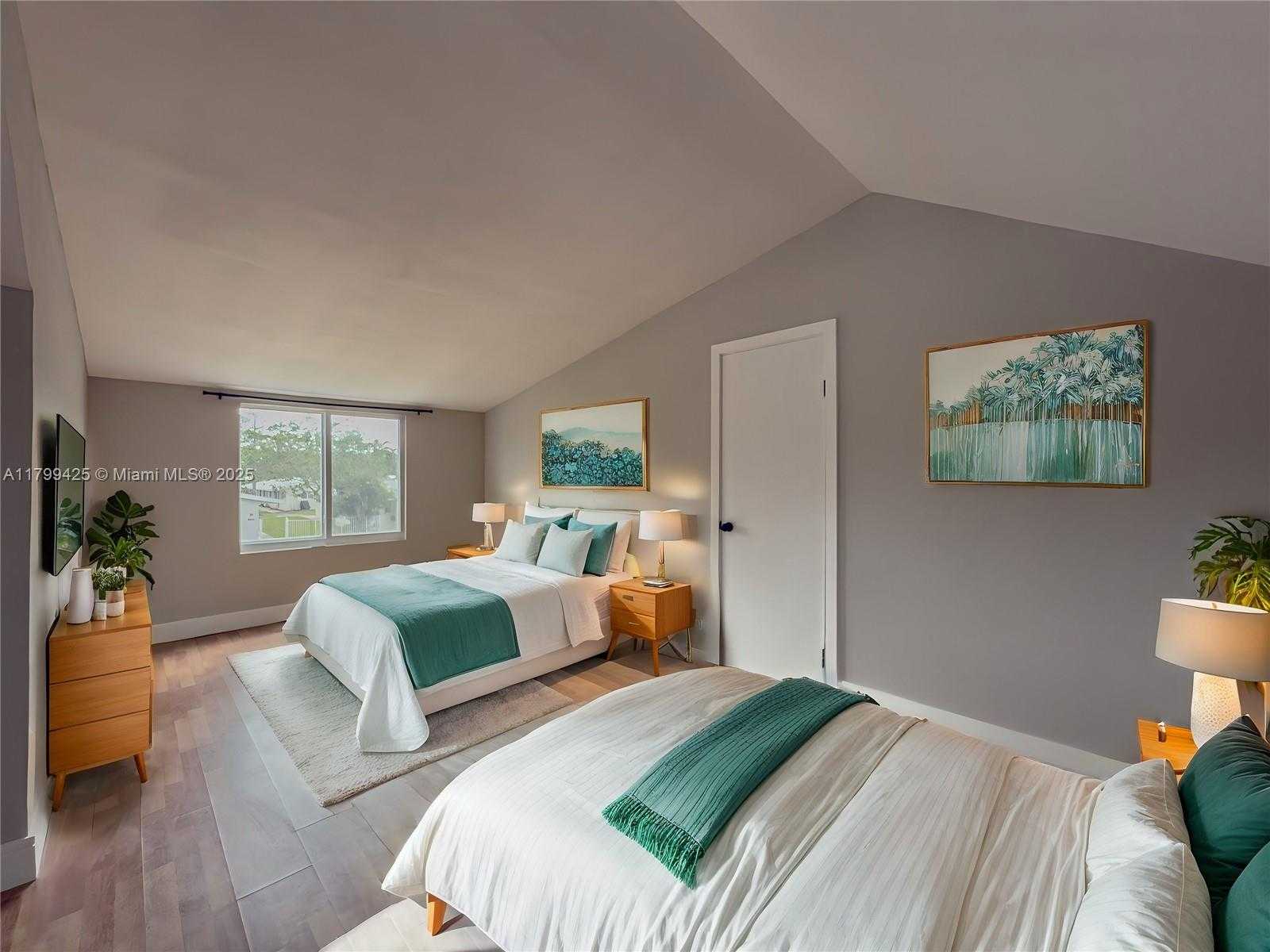 Small Image of 1813 SOUTH WEST 10TH ST, Fort Lauderdale Number 24