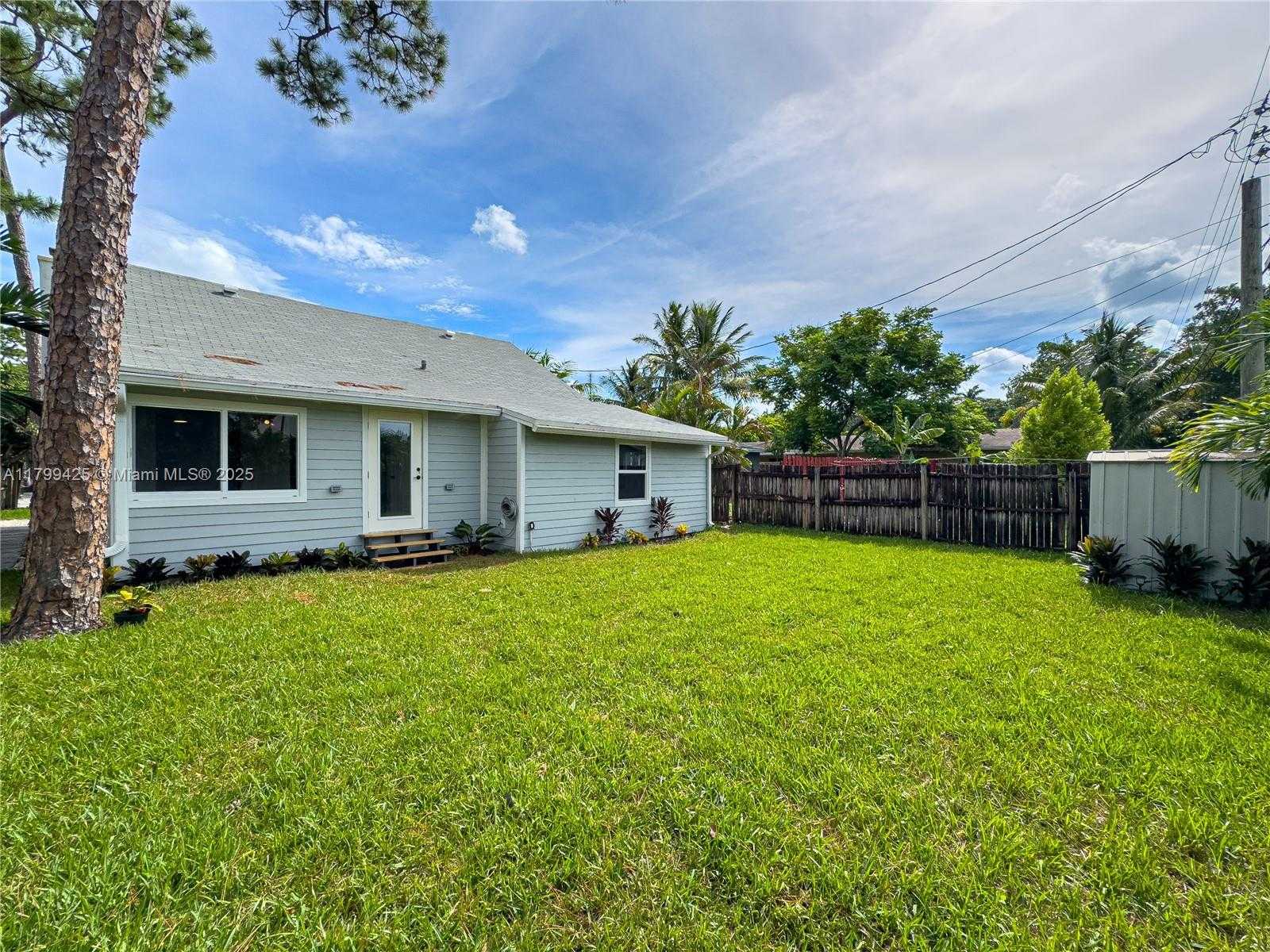 Small Image of 1813 SOUTH WEST 10TH ST, Fort Lauderdale Number 31
