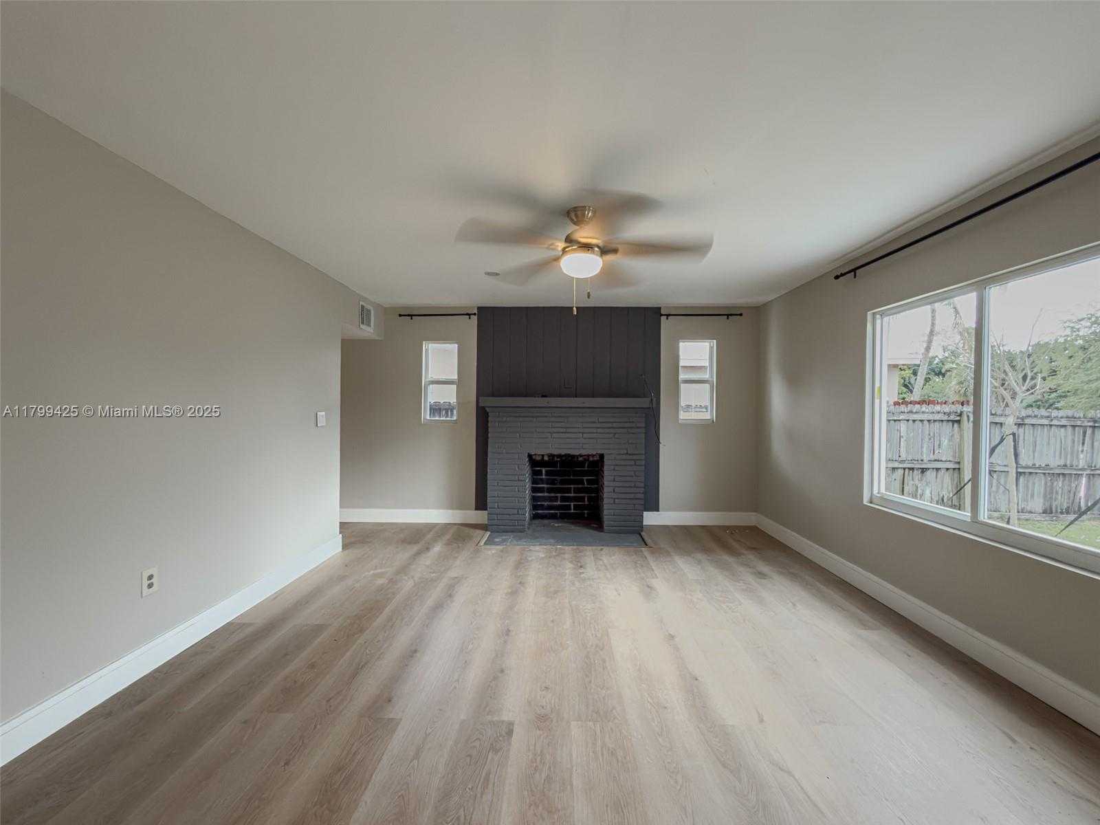 Small Image of 1813 SOUTH WEST 10TH ST, Fort Lauderdale Number 5