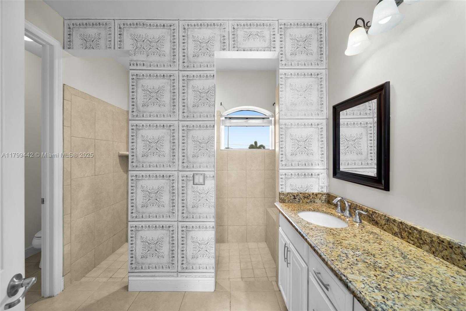 Small Image of 3326 SOUTH WEST 8TH ST, Cape Coral Number 11