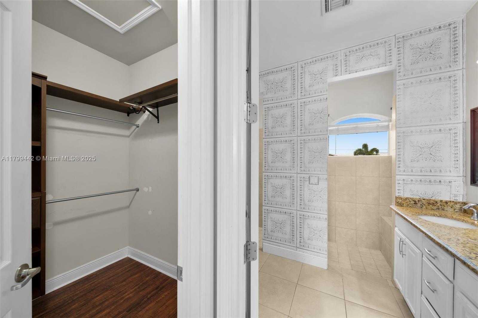 Small Image of 3326 SOUTH WEST 8TH ST, Cape Coral Number 16