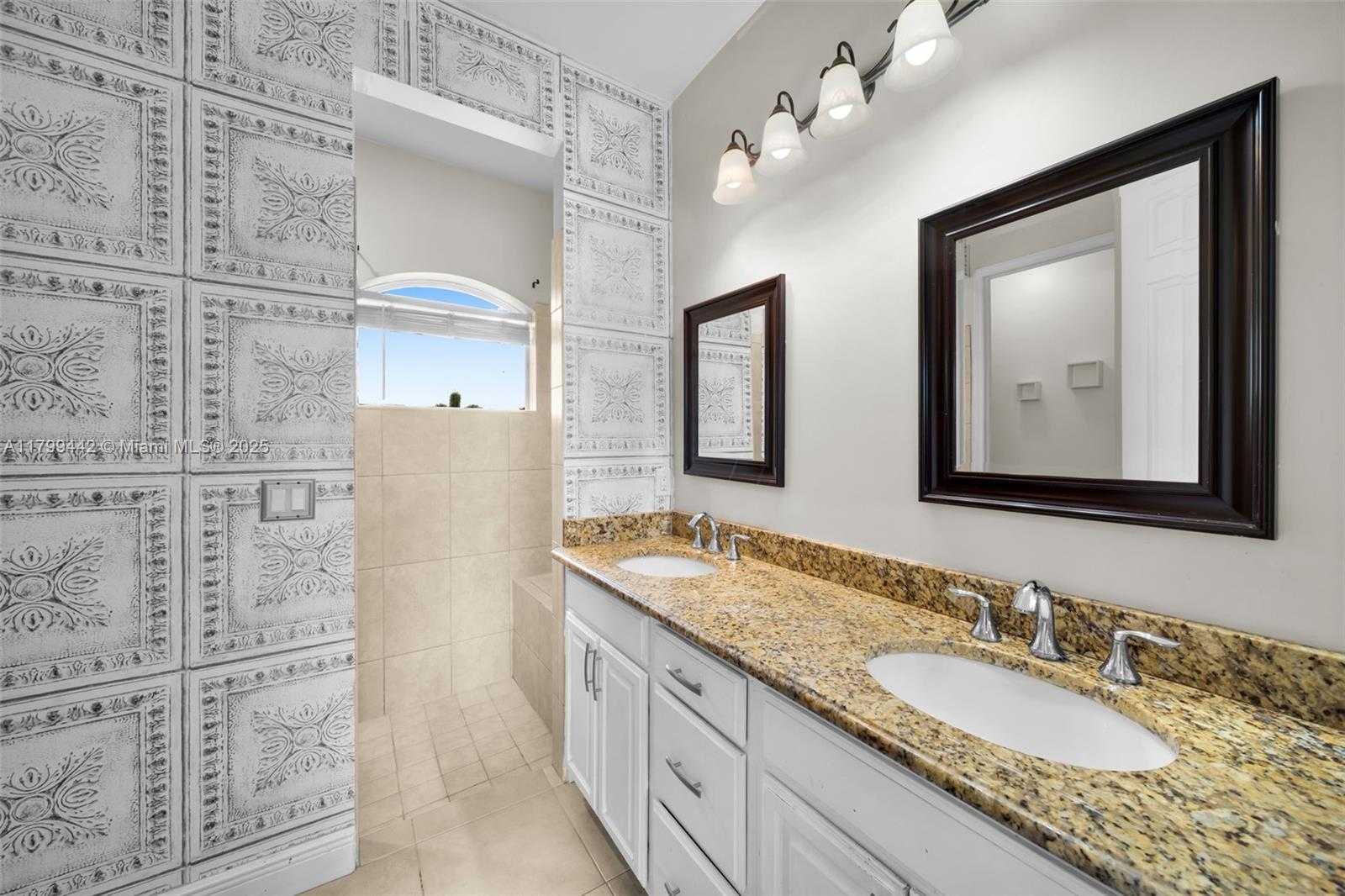 Small Image of 3326 SOUTH WEST 8TH ST, Cape Coral Number 17