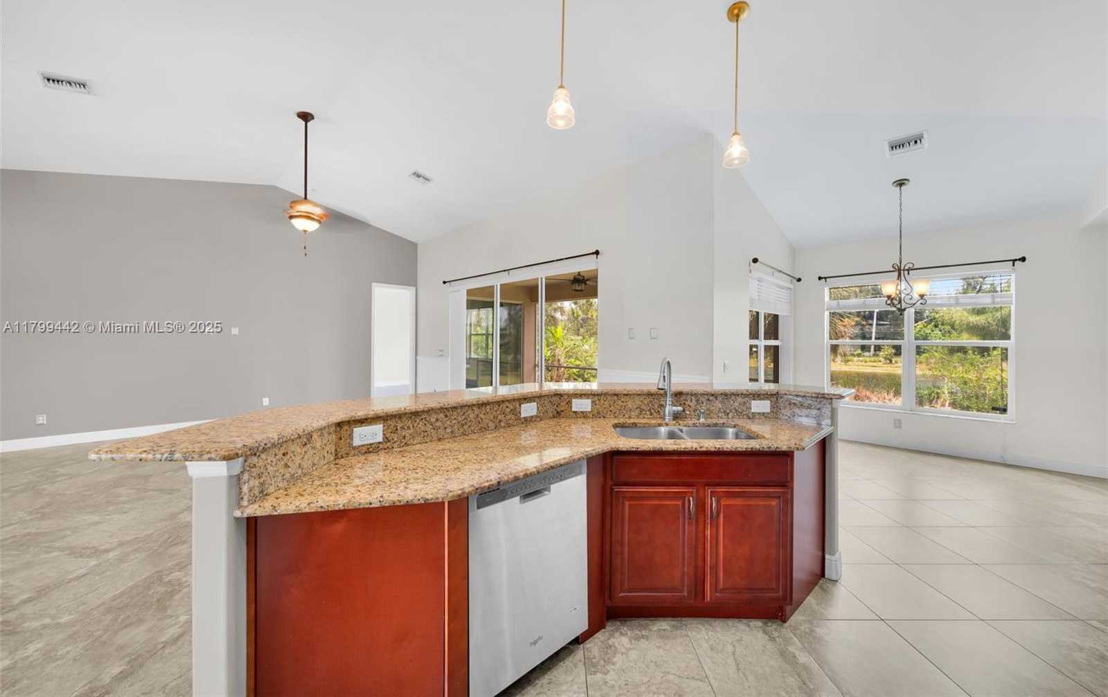 Small Image of 3326 SOUTH WEST 8TH ST, Cape Coral Number 24