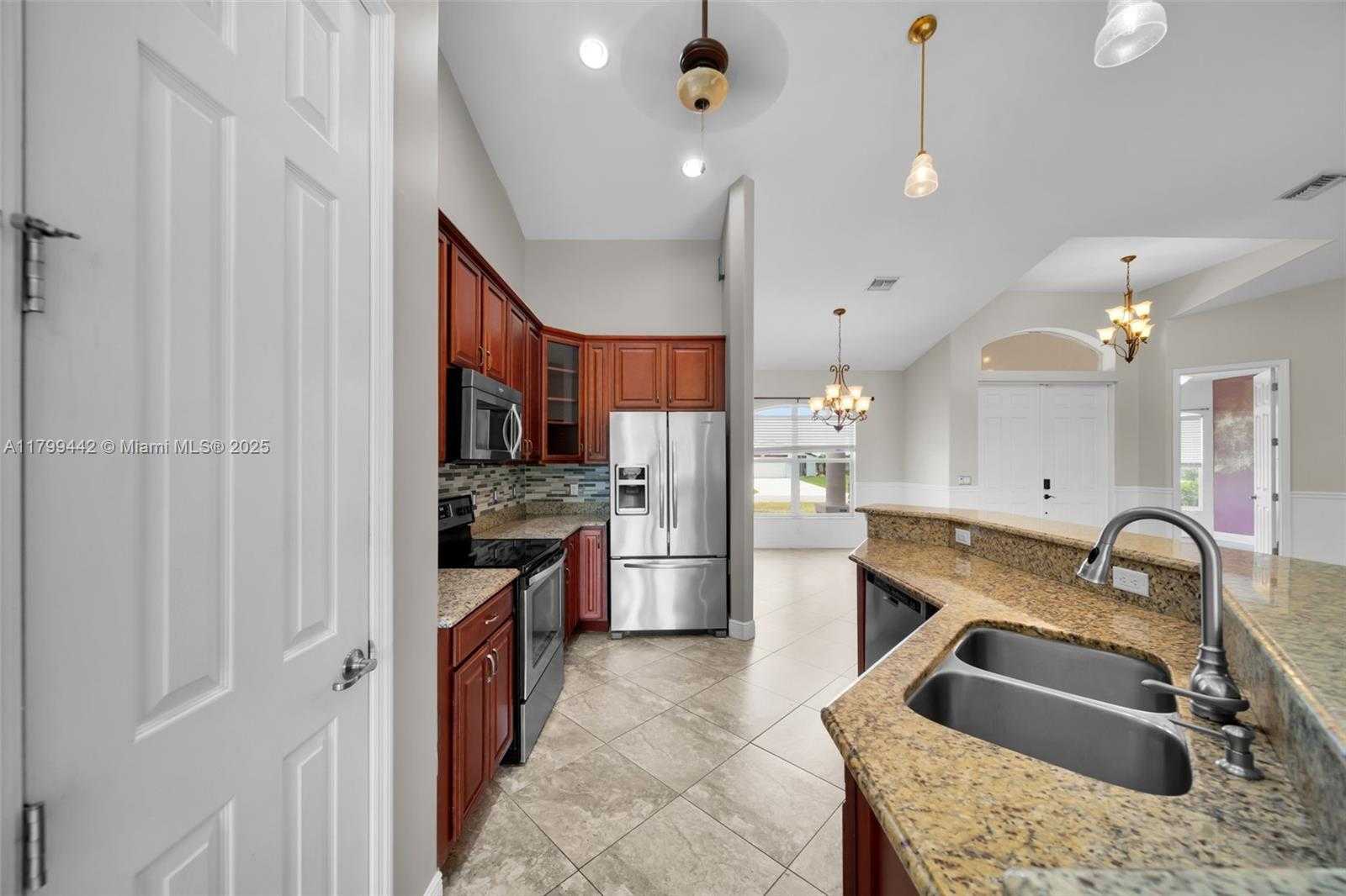 Small Image of 3326 SOUTH WEST 8TH ST, Cape Coral Number 31