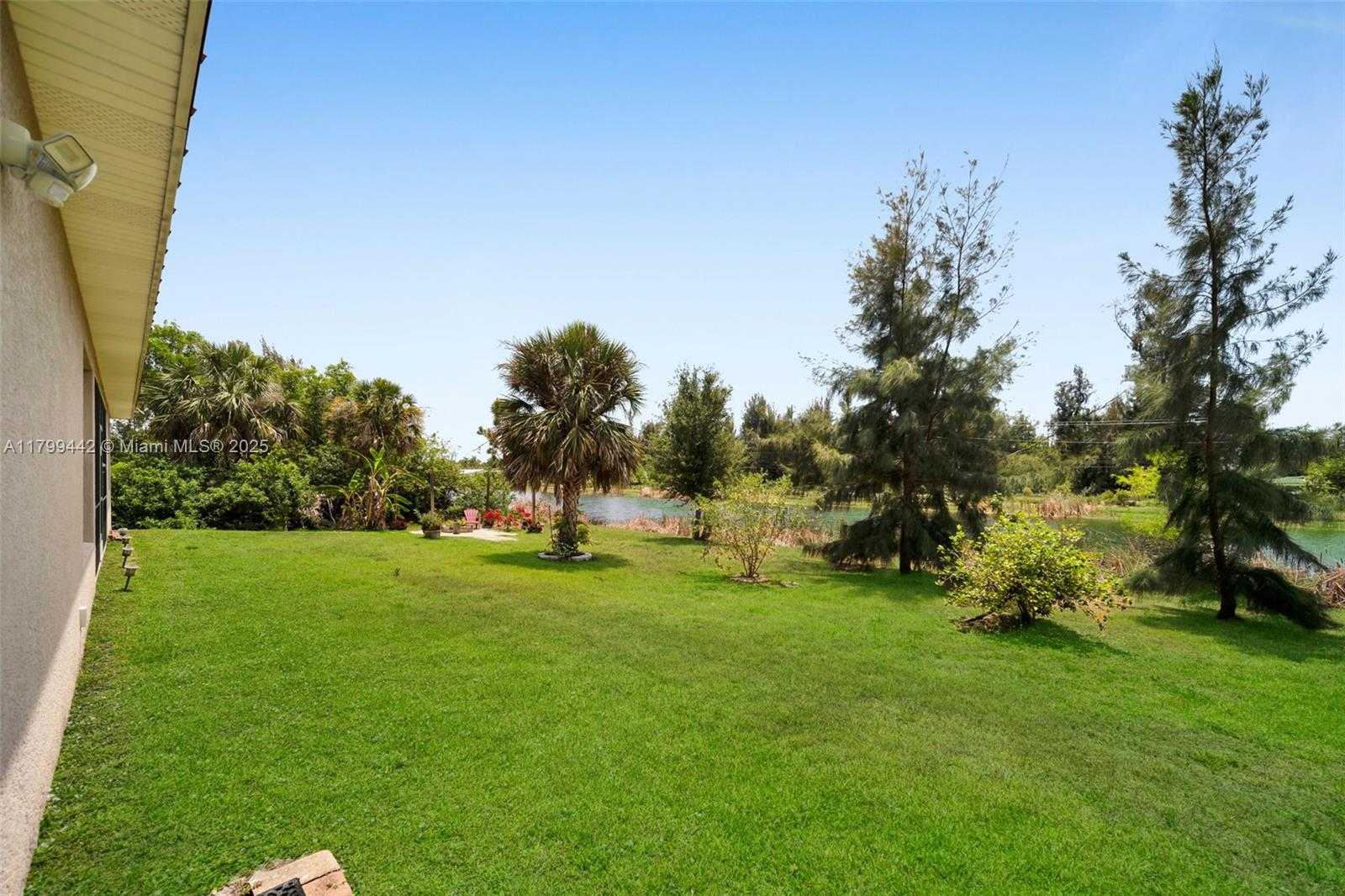 Small Image of 3326 SOUTH WEST 8TH ST, Cape Coral Number 32