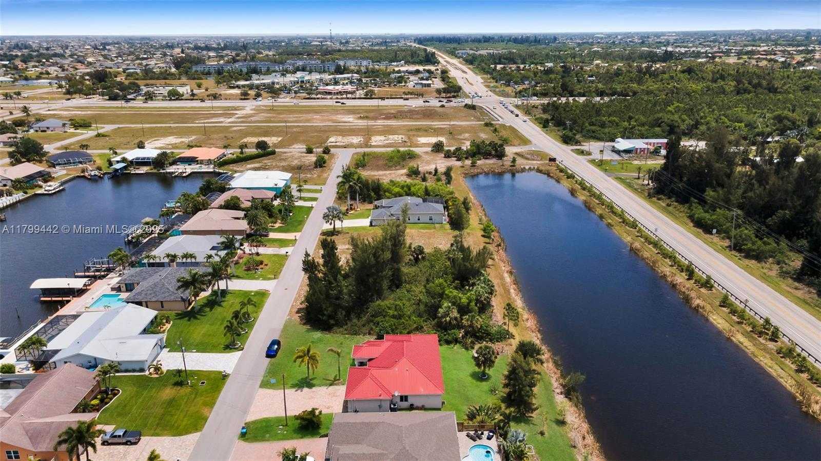 Small Image of 3326 SOUTH WEST 8TH ST, Cape Coral Number 36