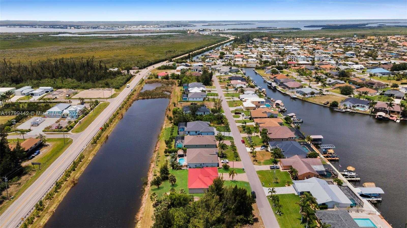 Small Image of 3326 SOUTH WEST 8TH ST, Cape Coral Number 37