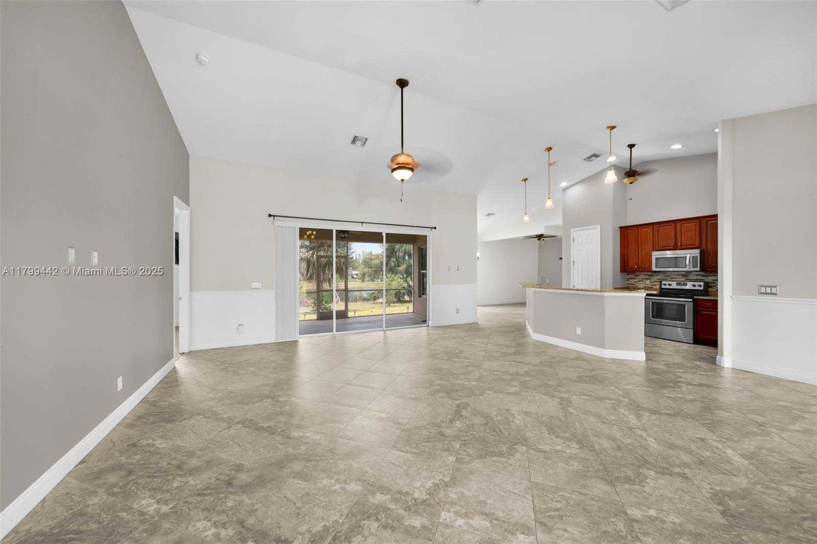 Small Image of 3326 SOUTH WEST 8TH ST, Cape Coral Number 8