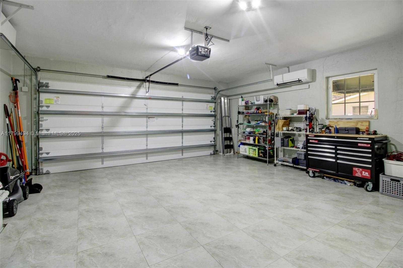 Small Image of 8345 SOUTH WEST 143RD ST, Palmetto Bay Number 12