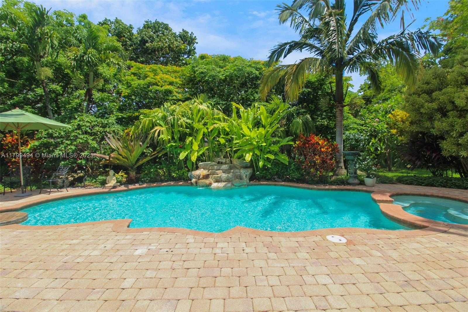 Small Image of 8345 SOUTH WEST 143RD ST, Palmetto Bay Number 25