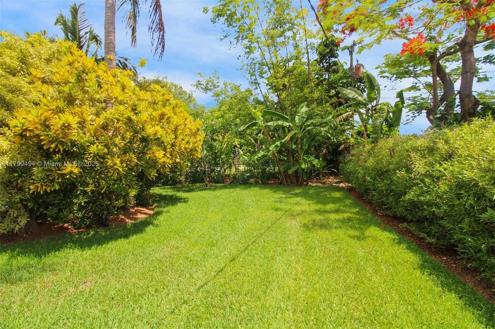 Small Image of 8345 SOUTH WEST 143RD ST, Palmetto Bay Number 27