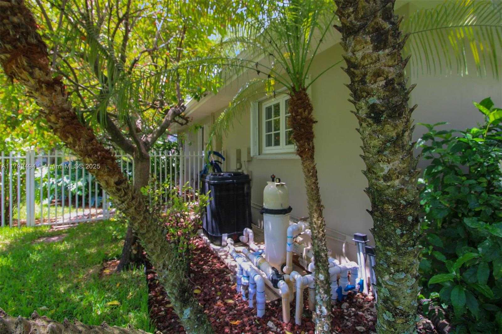 Small Image of 8345 SOUTH WEST 143RD ST, Palmetto Bay Number 30