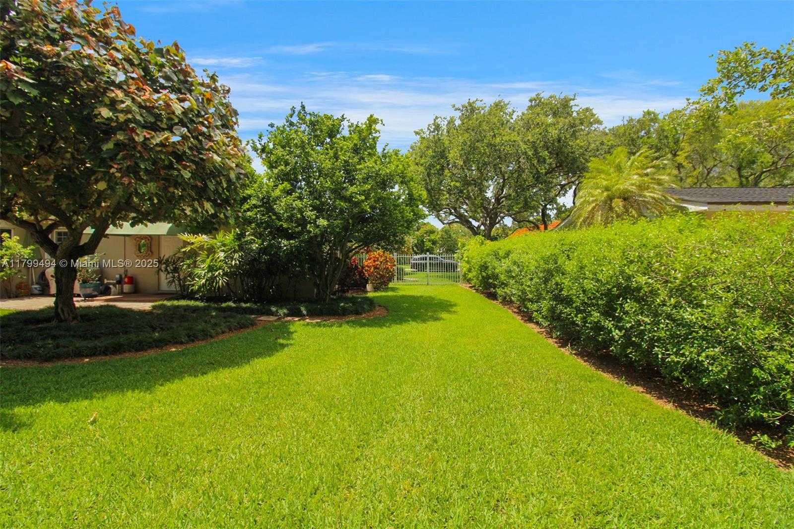 Small Image of 8345 SOUTH WEST 143RD ST, Palmetto Bay Number 33