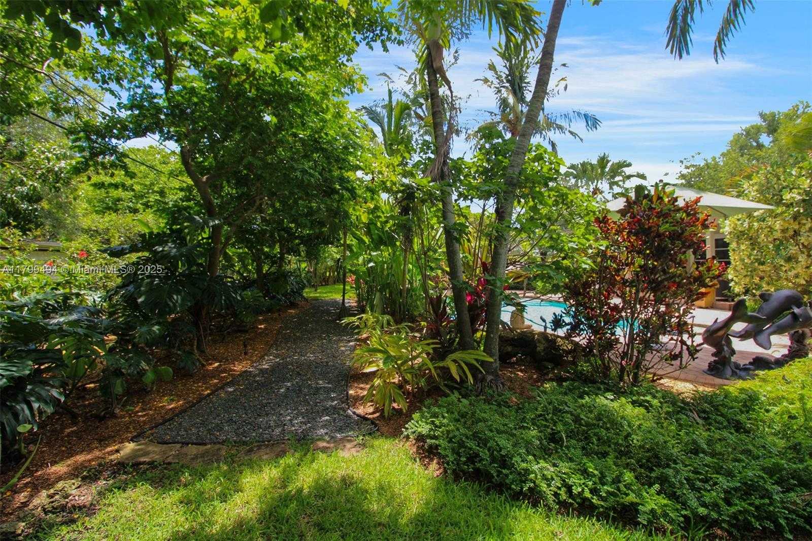 Small Image of 8345 SOUTH WEST 143RD ST, Palmetto Bay Number 35