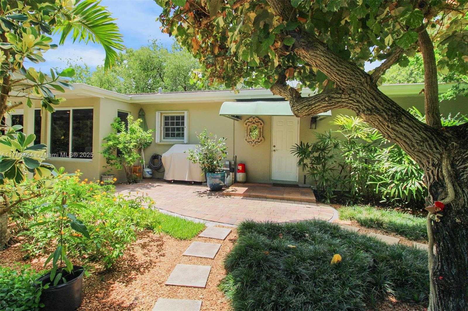 Small Image of 8345 SOUTH WEST 143RD ST, Palmetto Bay Number 36