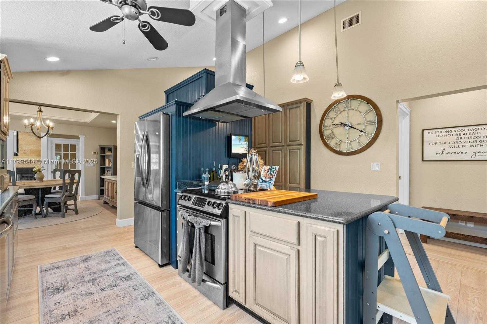 Small Image of 18250 PARKRIDGE CT, Fort Myers Number 11
